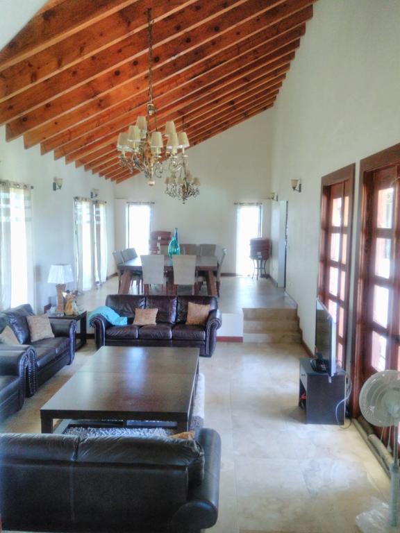 Villa Corsua فالي دي جوادالوبي المظهر الخارجي الصورة
