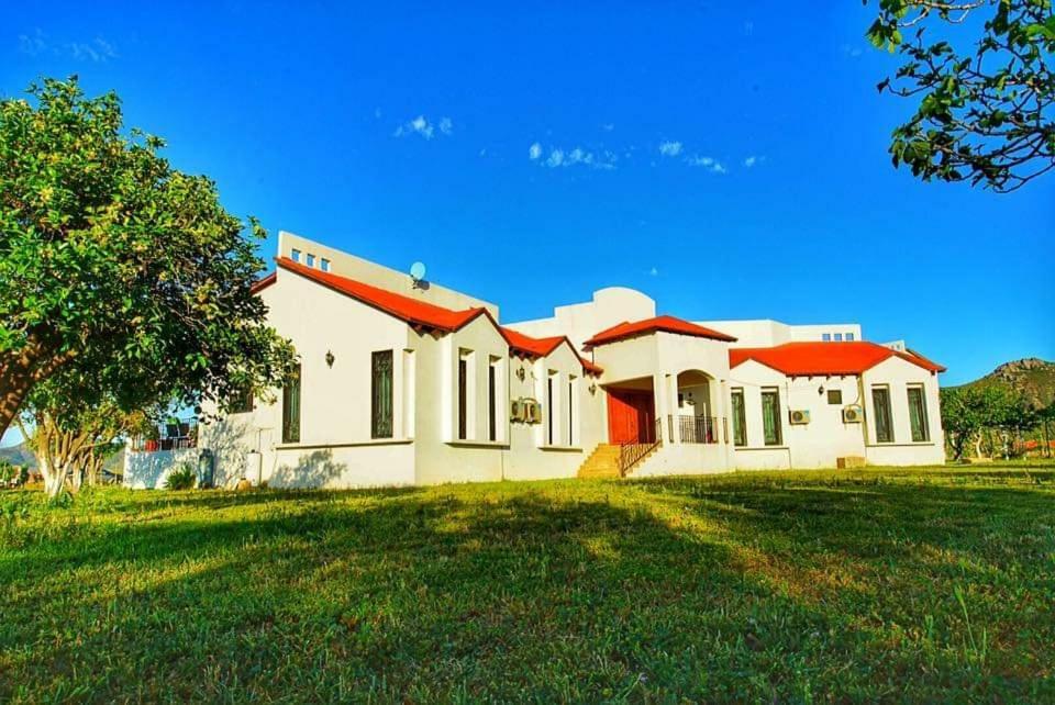 Villa Corsua فالي دي جوادالوبي المظهر الخارجي الصورة